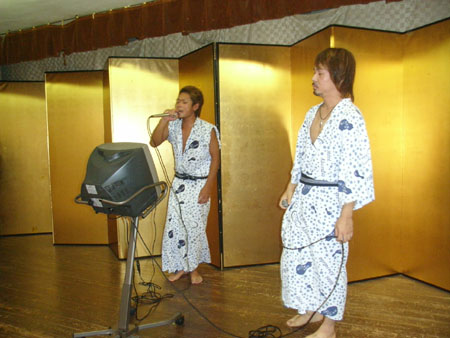 16-karaoke
