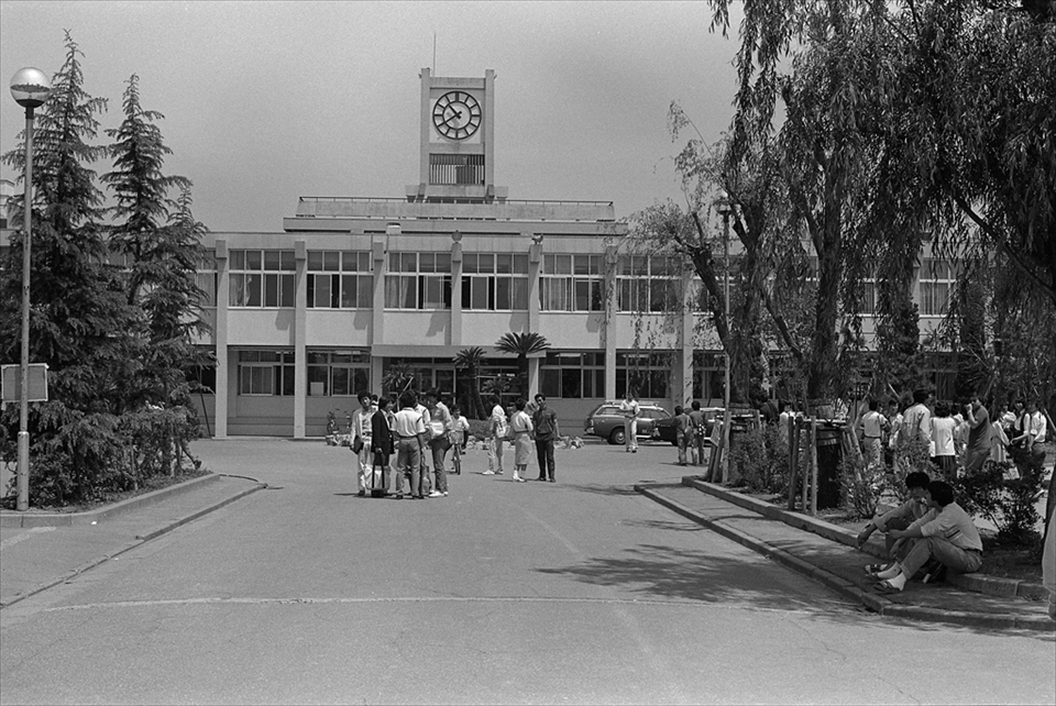 越谷 正門内（1980年頃）