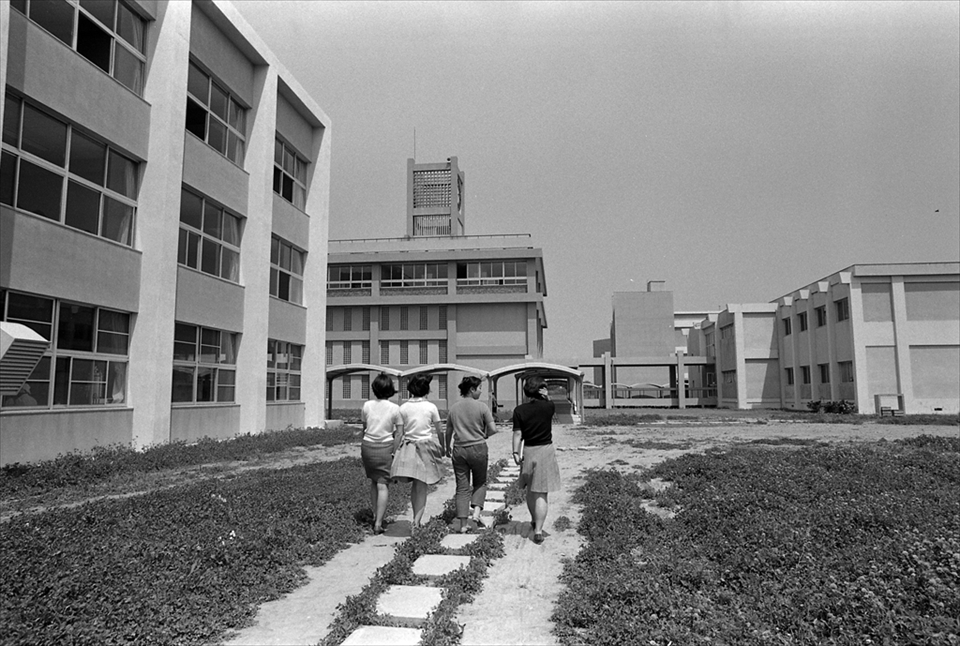 越谷 3号館前（1968年頃）