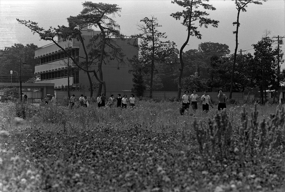 越谷 白蓉寮からの登校風景（1968年頃）