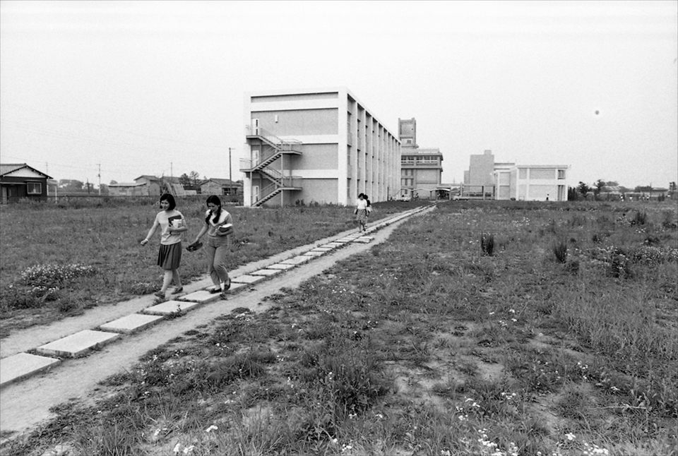 越谷 白蓉寮までの通路（1968年頃）