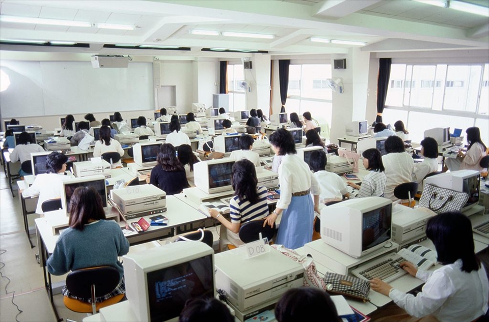 専門学校の授業風景（1990年頃）