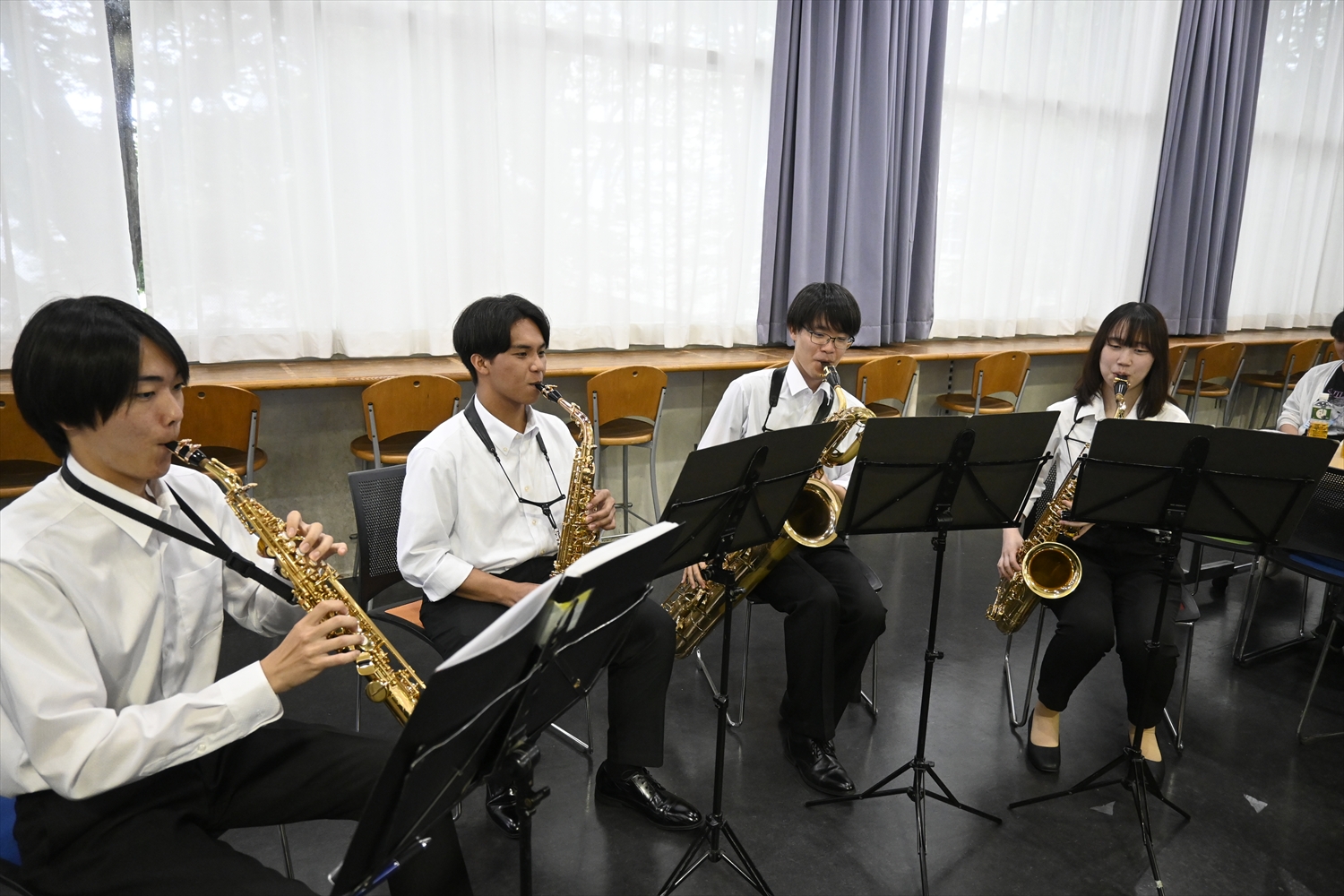 吹奏楽部アンサンブルによるミニ演奏会の様子