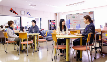 学内外国語学習<span class="u-fs-12">（Language Garden）</span>