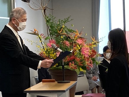 ジュウさん授与.jpg
