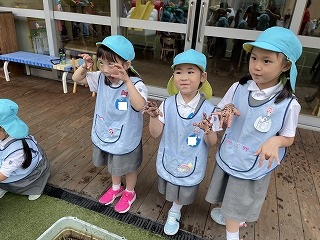 0512 ブログ田植え (5).jpg