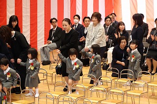 
                    
                      入園式　～新しいお友だち、ようこそ！～
                    
                    