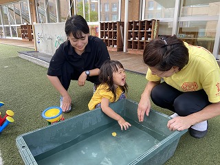 
                    
                      ぶんぶんひろば７月号　～小さなおともだち、こんにちは！～
                    
                    