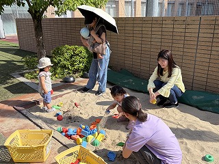 
                    
                      ぶんぶんひろば5月号　～小さなおともだち、こんにちは！～
                    
                    