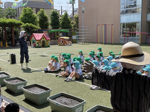 0511 ブログ田植え (2).jpg