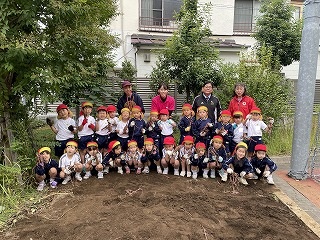 1024 ブログ芋ほり  (6).jpg