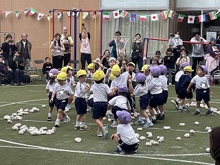 
                    
                      運動会　～ひよこ組編～
                    
                    