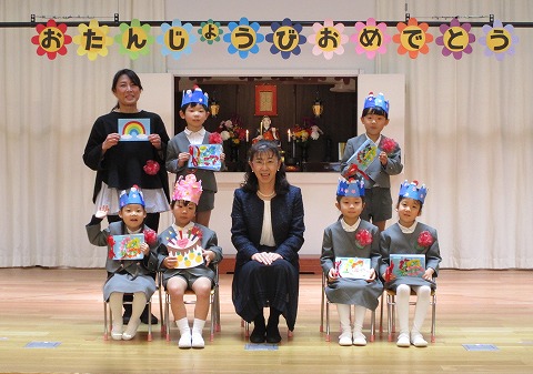 
                    
                      松・梅組３月生まれの誕生会
                    
                    