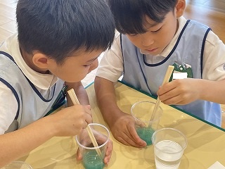 
                    
                      スーパーボール作り　～家庭教育学級（松組）～
                    
                    