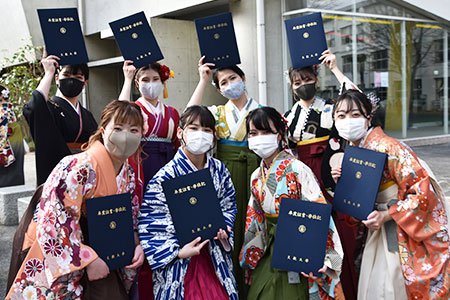 卒業式 修了式が行われました イベント 越谷 文教大学