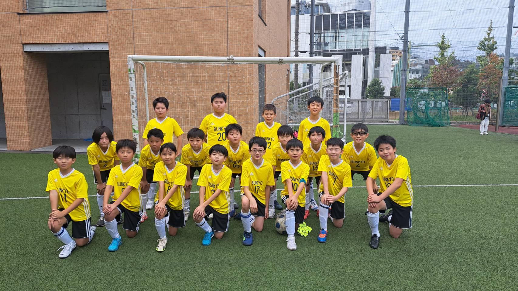 サッカークラブ　文教大学付属中学校との交流試合