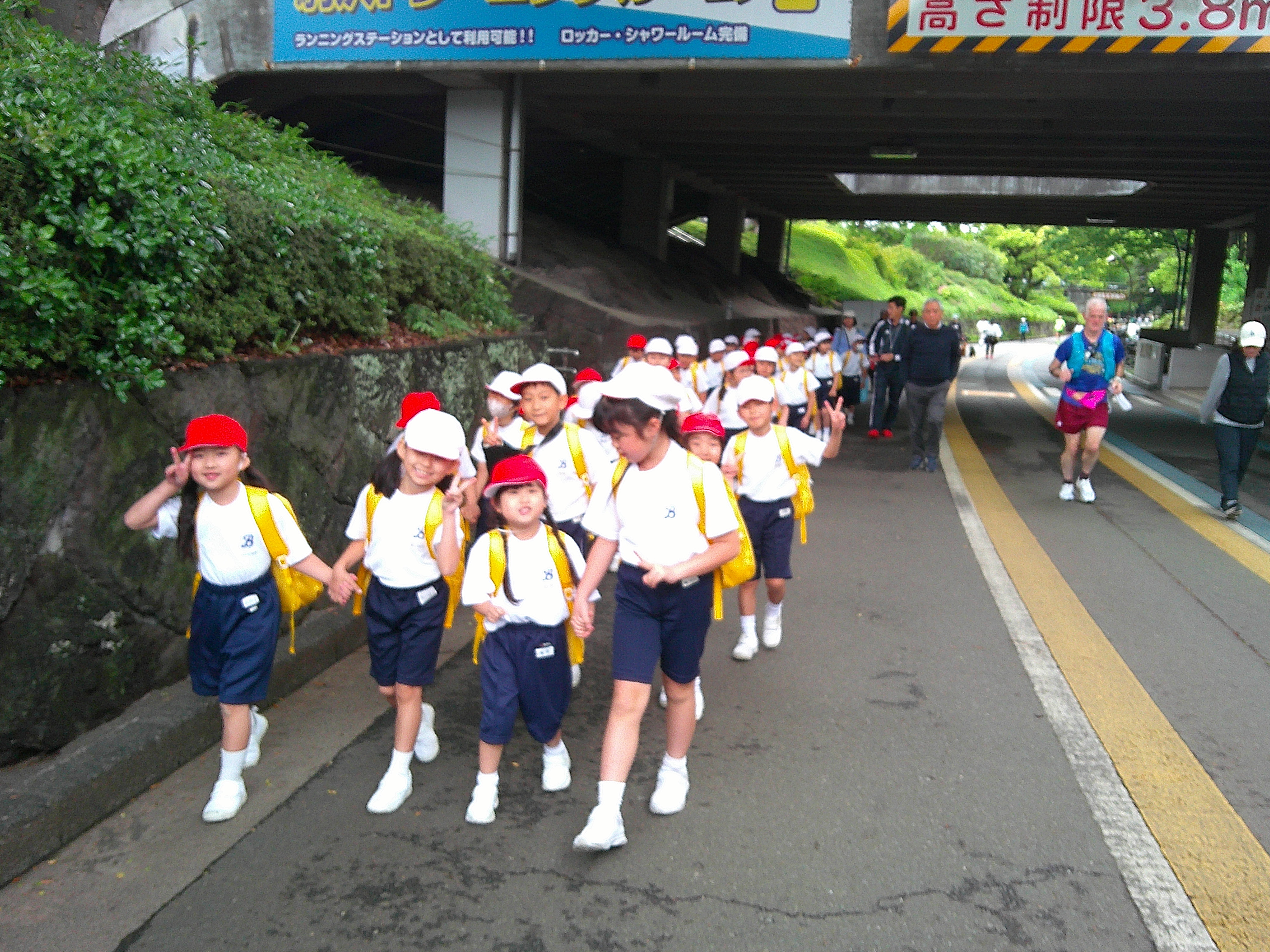 低学年遠足
