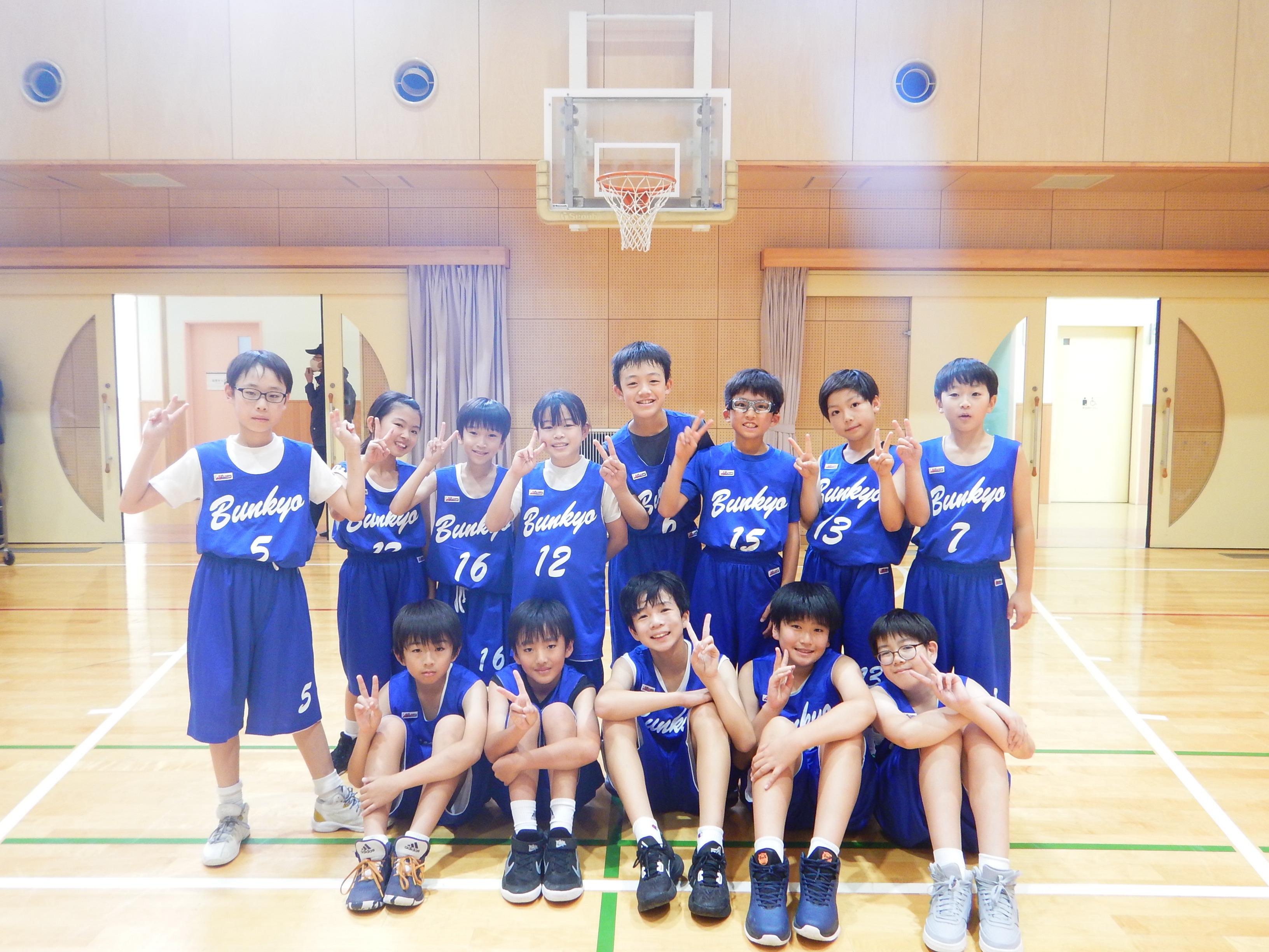 私学体育発表会バスケットクラブ