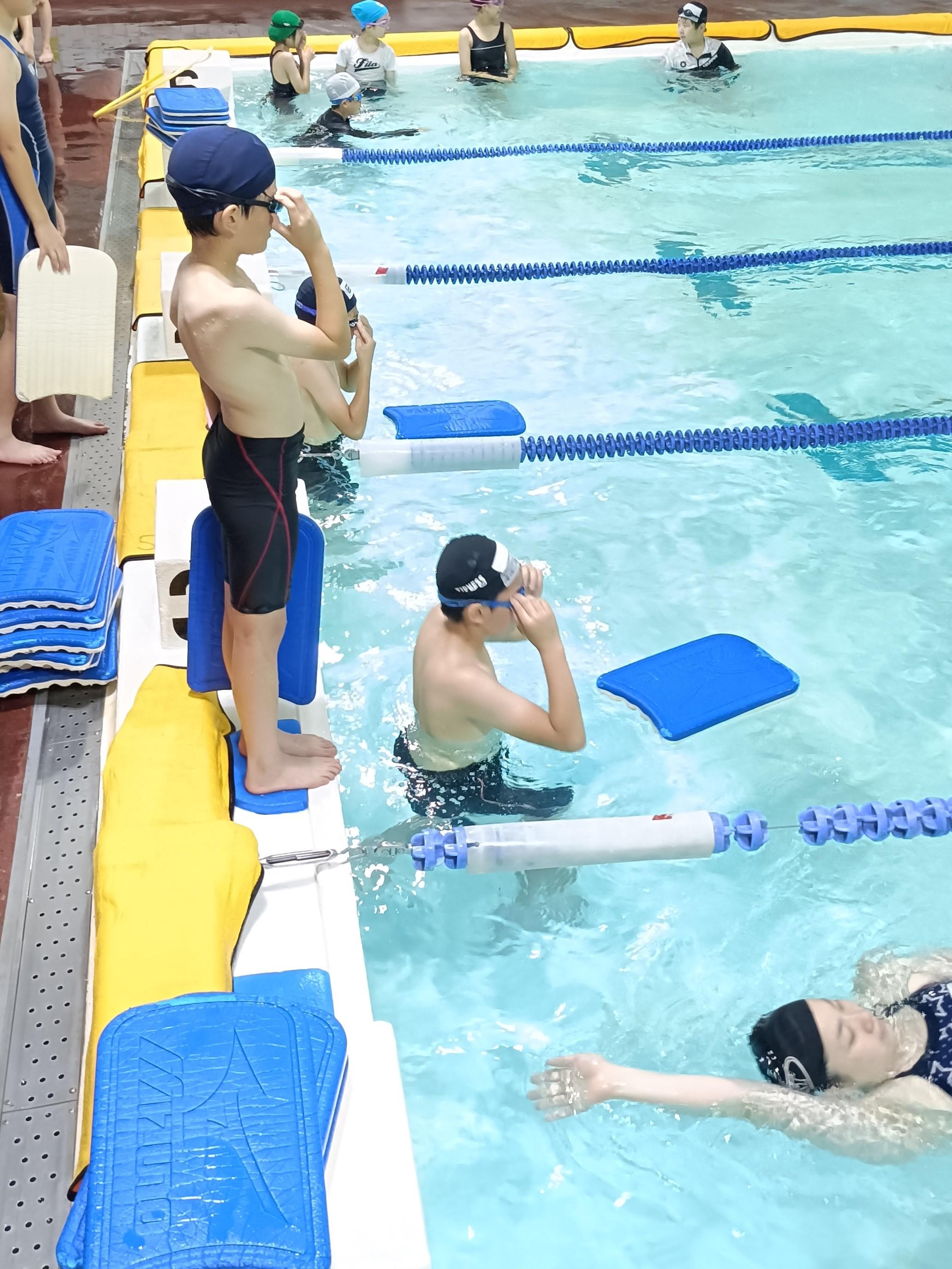 高学年水泳教室